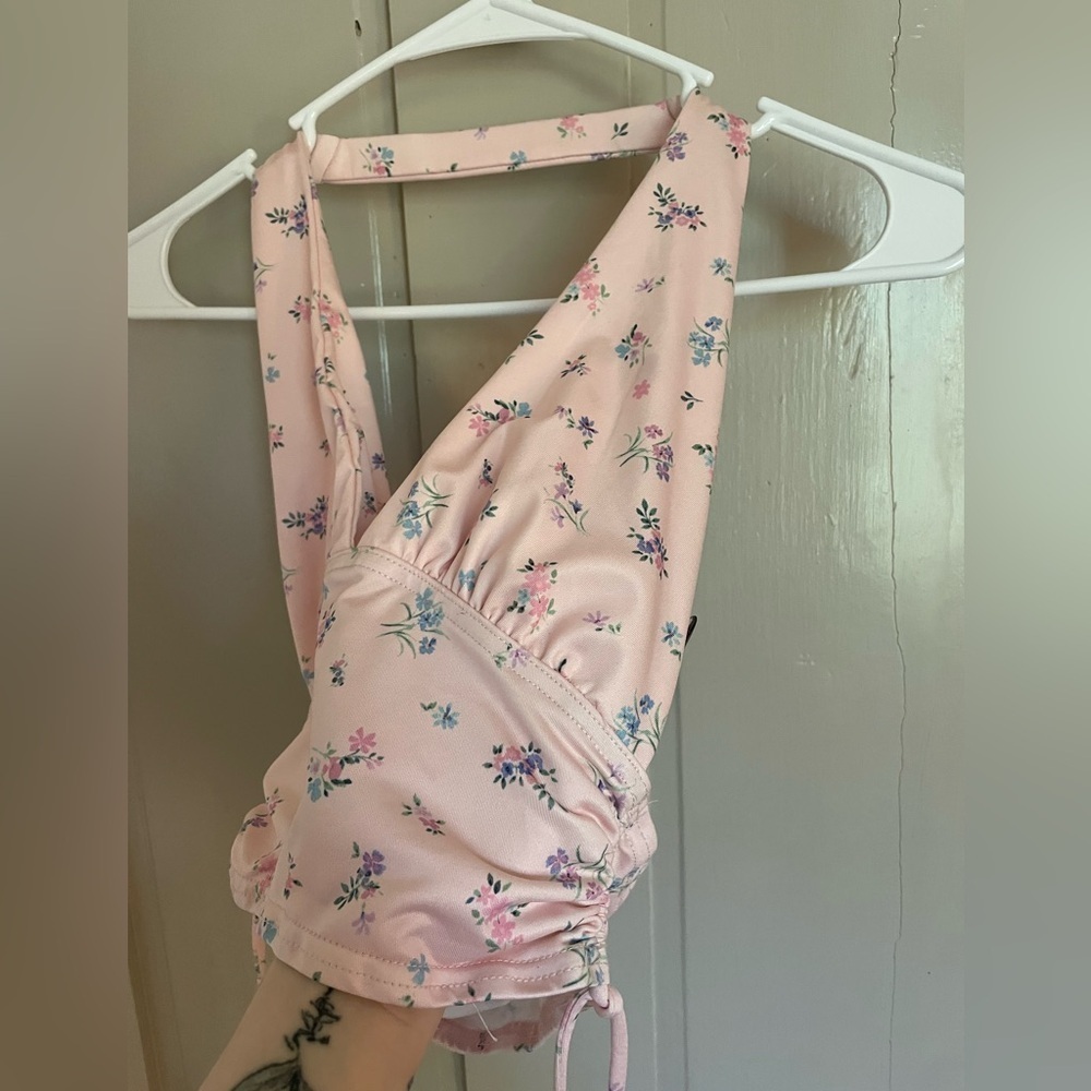 Princess Polly Pink Floral Cropped Halter Top Cute Coquette Girly Fun Going Out - Picture 4 of 11